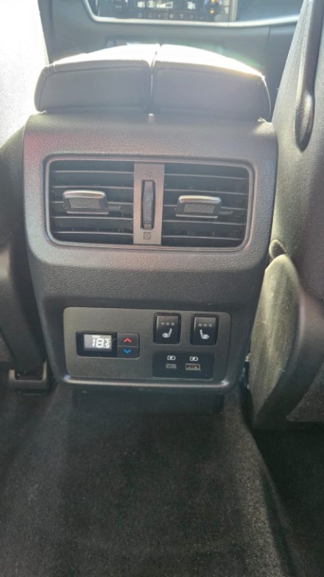 NISSAN X-Trail usata, con Fari LED