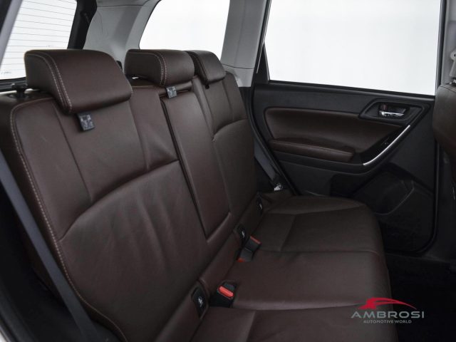 SUBARU Forester usata 10