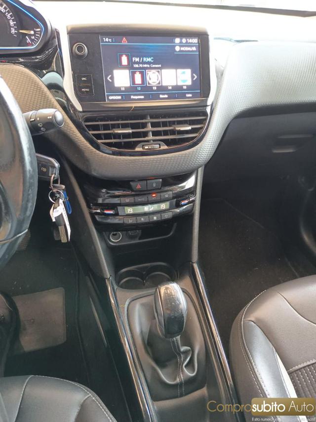 PEUGEOT 2008 usata, con Specchietti laterali elettrici