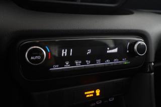 TOYOTA Yaris usata 17