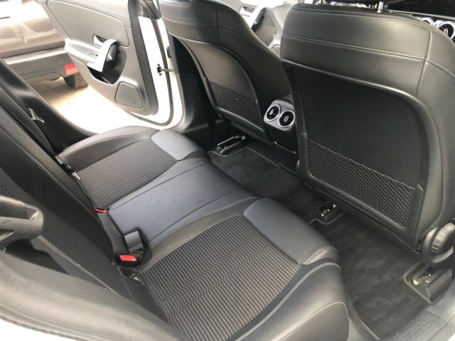 MERCEDES-BENZ CLA 200 usata, con Bracciolo
