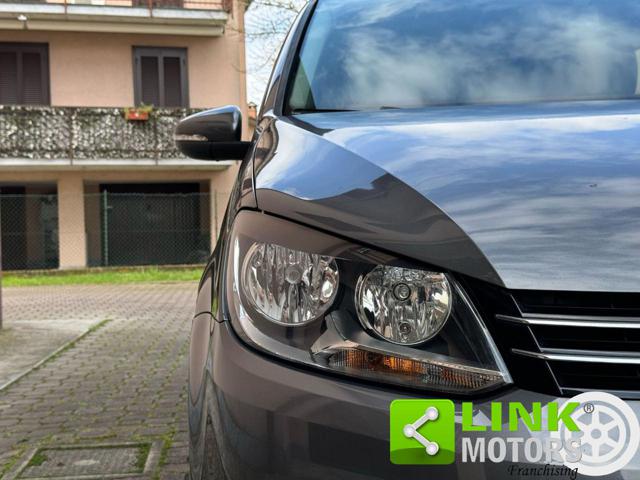 VOLKSWAGEN Touran usata, con Servosterzo