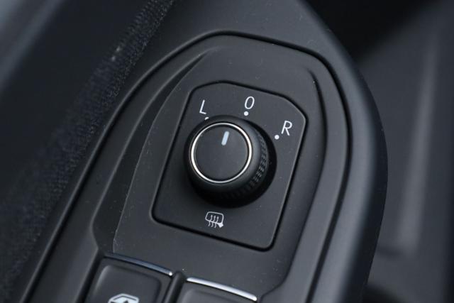 VOLKSWAGEN Golf usata, con Sensori di parcheggio anteriori