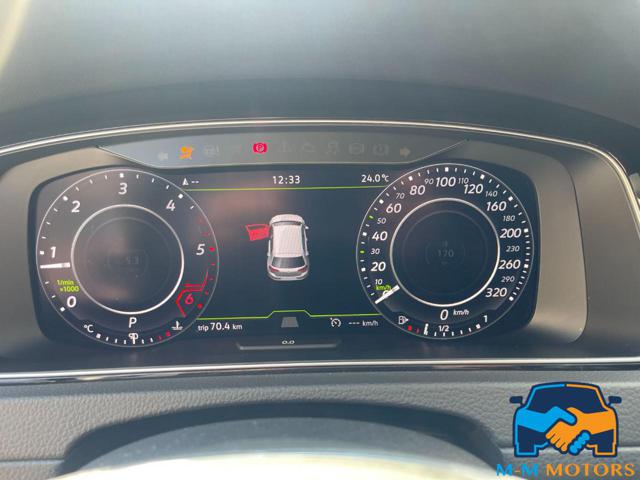 VOLKSWAGEN Golf usata, con Touch screen