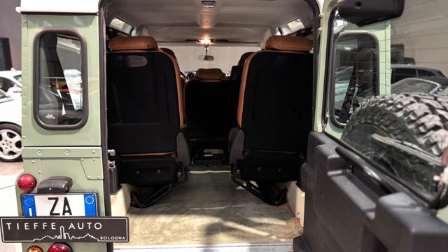 LAND ROVER Defender usata 25