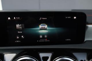 MERCEDES-BENZ CLA 220 usata, con Spoiler