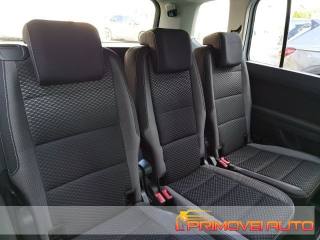 VOLKSWAGEN Touran usata, con Autoradio
