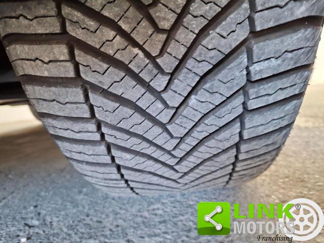 VOLKSWAGEN T-Roc usata, con Climatizzatore