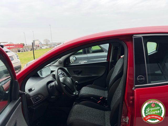 LANCIA Ypsilon usata, con ESP