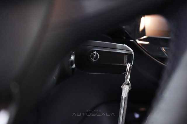 OPEL Corsa usata, con Luci diurne LED
