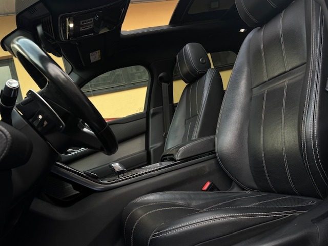 LAND ROVER Range Rover Velar usata, con ESP