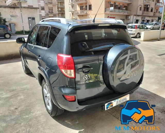 TOYOTA RAV 4 usata, con Servosterzo