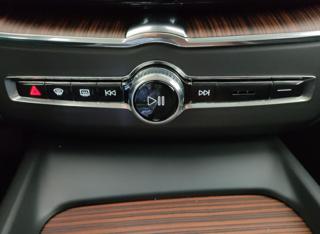 VOLVO XC60 usata, con Touch screen