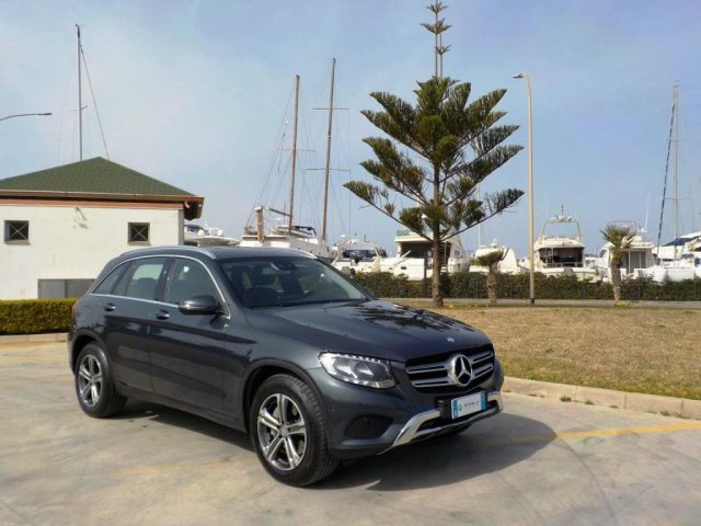MERCEDES-BENZ GLC 220 usata, con Bracciolo