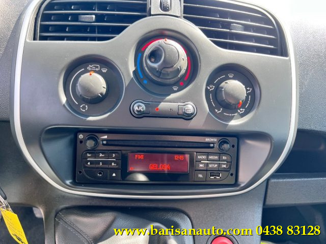 RENAULT Kangoo usata, con USB