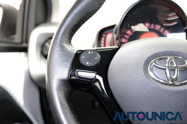 TOYOTA Aygo usata, con Bluetooth