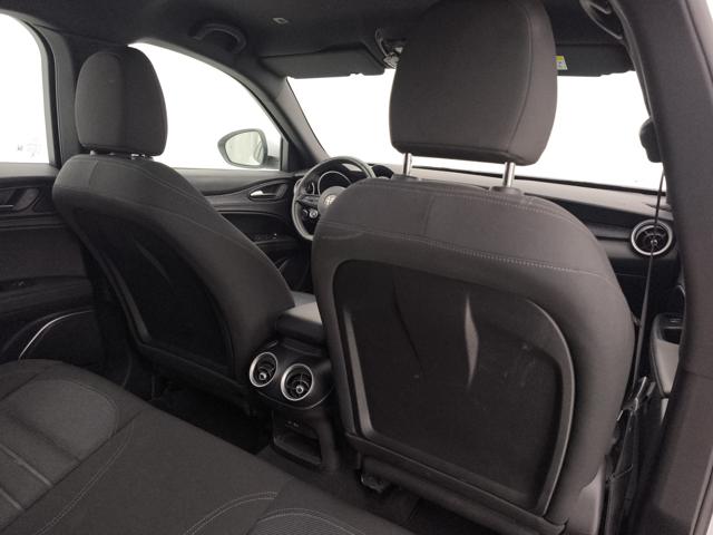 ALFA ROMEO Stelvio usata, con Volante multifunzione