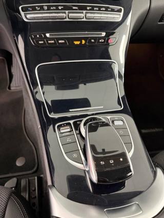 MERCEDES-BENZ C 220 usata, con Cronologia tagliandi