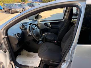 PEUGEOT 107 usata, con Autoradio