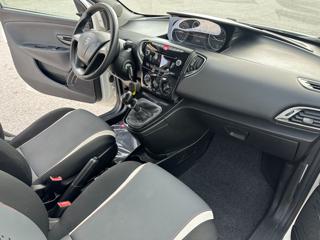 LANCIA Ypsilon usata, con Lettore CD