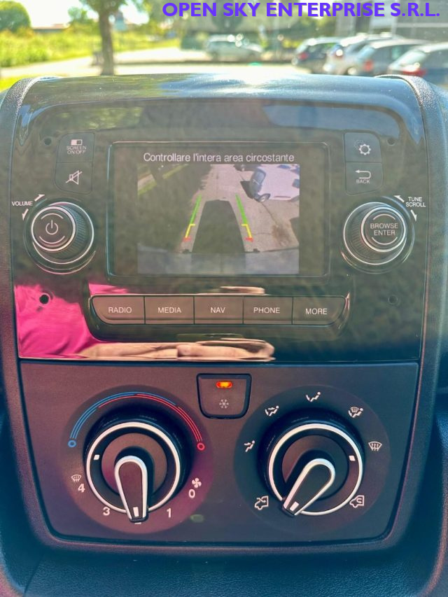 PEUGEOT Boxer usata, con USB