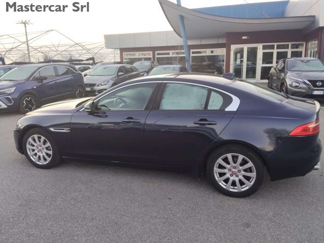 JAGUAR XE usata, con Alzacristalli elettrici