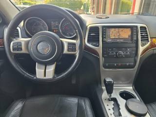 JEEP Grand Cherokee usata, con Autoradio