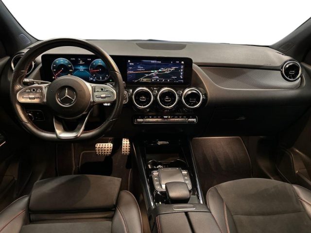 MERCEDES-BENZ GLA 180 usata, con Climatizzatore