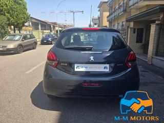 PEUGEOT 208 usata, con Alzacristalli elettrici