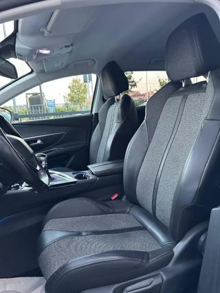 PEUGEOT 3008 usata, con Boardcomputer