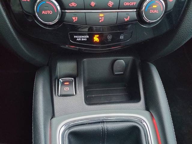 NISSAN Qashqai usata, con Climatizzatore