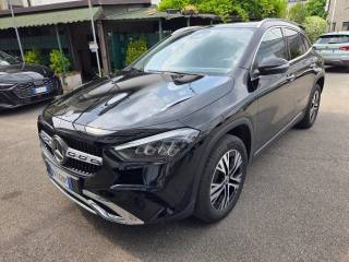 MERCEDES-BENZ GLA 180 Automatic Progressive Advanced Plus
