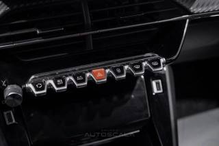 PEUGEOT 208 usata, con Luci diurne LED