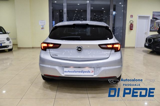 OPEL Astra usata, con Autoradio