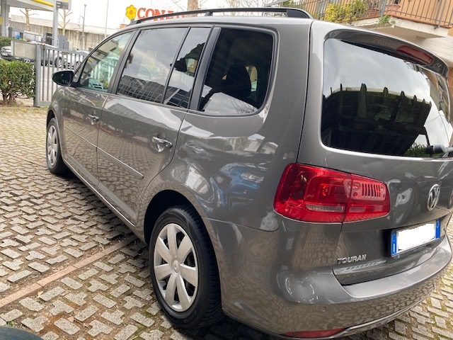 VOLKSWAGEN Touran usata 16