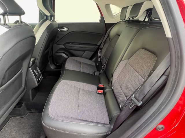 RENAULT Captur usata, con Volante in pelle