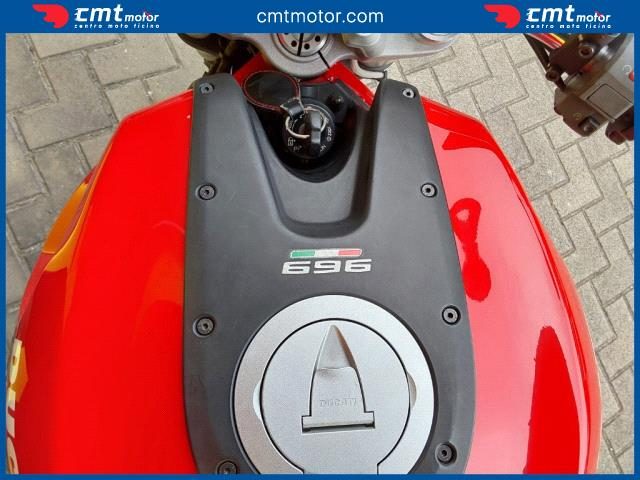 DUCATI Monster 696 usata 11
