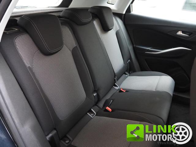 OPEL Grandland X usata, con USB