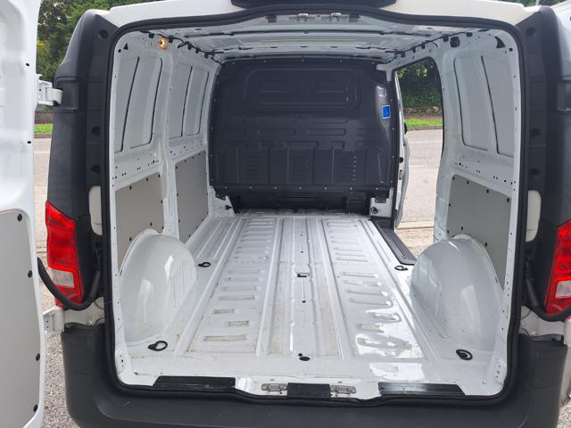 MERCEDES-BENZ Vito usata, con Airbag
