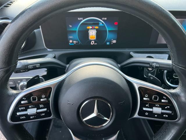 MERCEDES-BENZ A 180 usata, con Sedili riscaldati