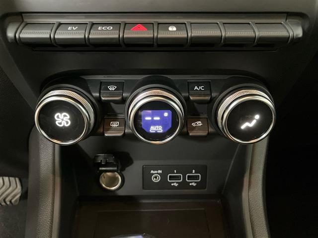 RENAULT Captur usata 23