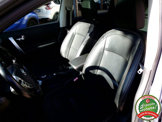 NISSAN Qashqai usata, con Controllo automatico clima