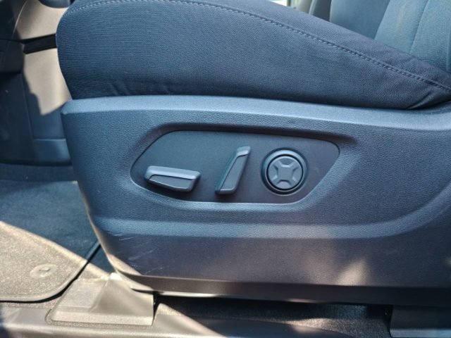 HYUNDAI Staria usata, con Specchietti laterali elettrici