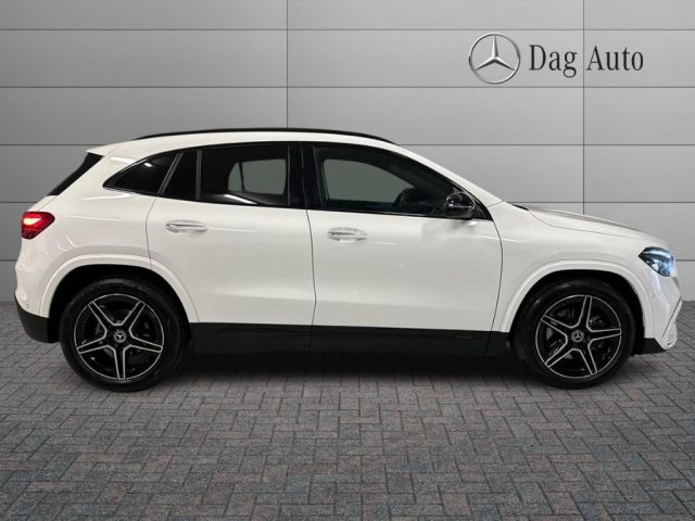 MERCEDES-BENZ GLA 200 usata, con Alzacristalli elettrici