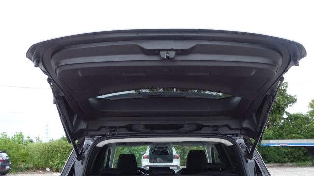 PEUGEOT 5008 usata 136