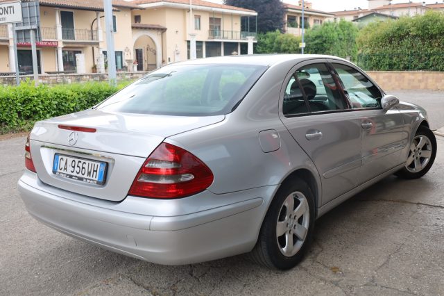 MERCEDES-BENZ E 220 usata, con Climatizzatore