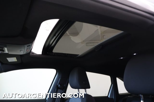 VOLKSWAGEN Taigo usata, con Autoradio