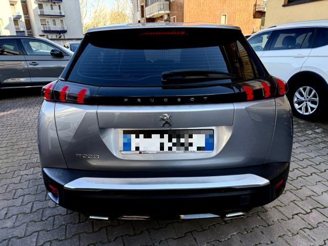 PEUGEOT 2008 usata, con Autoradio