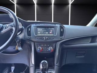 OPEL Zafira usata, con Volante in pelle