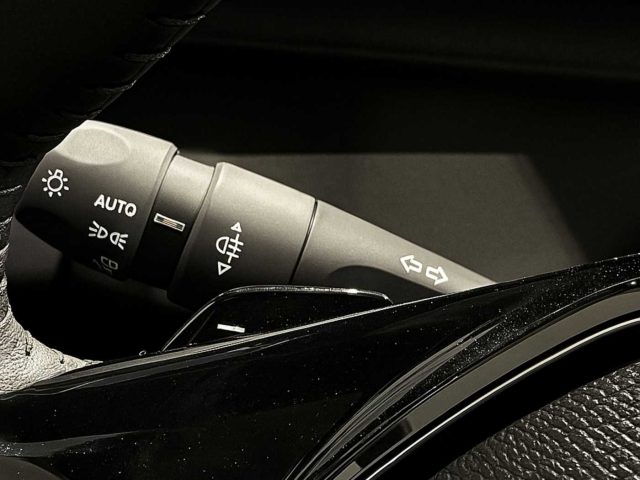 PEUGEOT 308 usata, con Adaptive Cruise Control